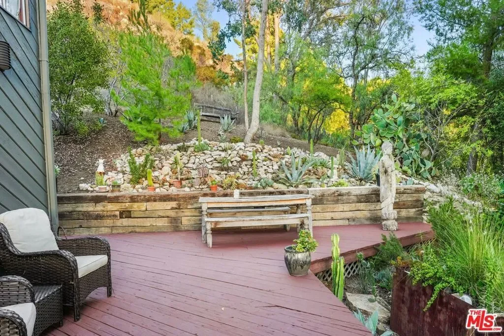 2158 Topanga Skyline Drive, Topanga, California, United States. - Photo 32