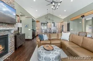 Gallery photo 10