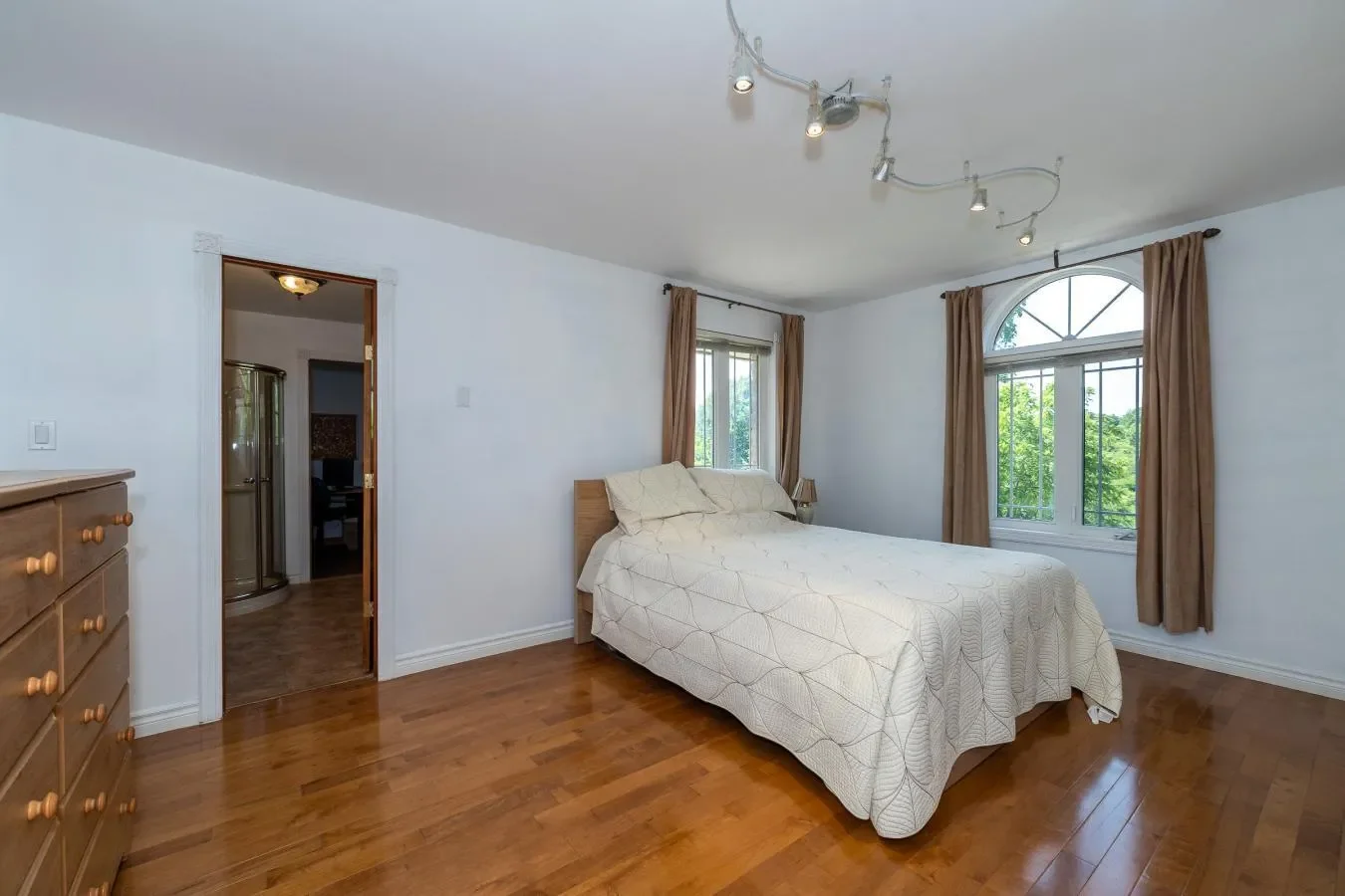 910 26th Street E, Owen Sound, Ontario, Canada. - Photo 21