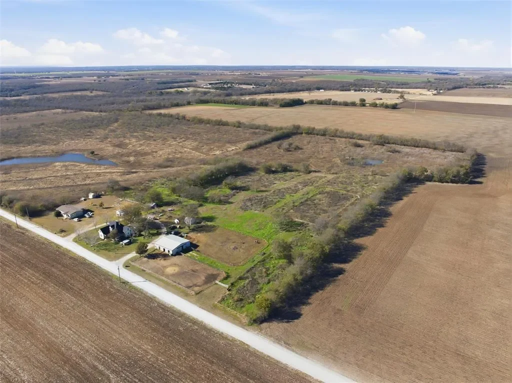 1025 County Road, Hillsboro, TX 76645, Hillsboro, Texas, United States. - Photo 27