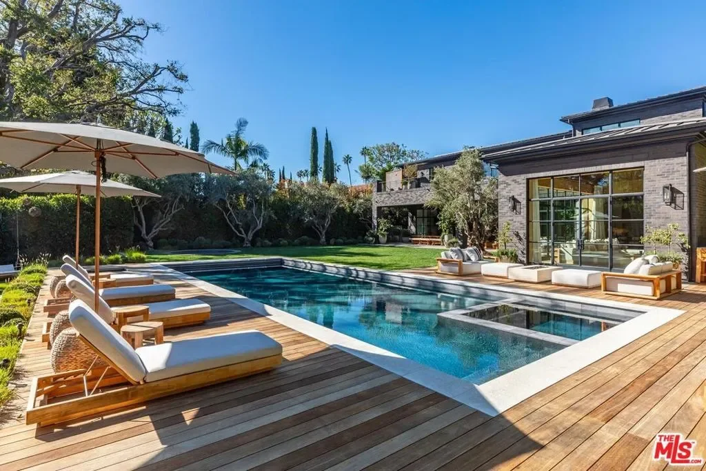 250 S Rockingham Avenue, Los Angeles, California, United States. - Photo 3