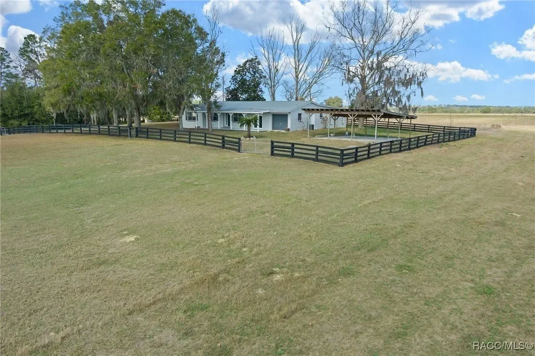 5419 E Stage Coach Trail, Floral City, FL 34436, Floral City, Florida, United States. - Photo 2