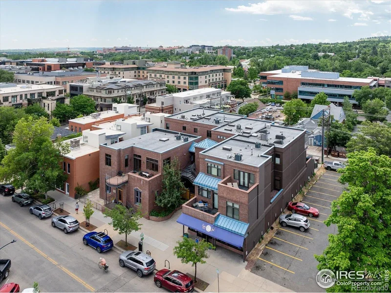 820 Pearl Street, Boulder, Colorado, United States. - Photo 33