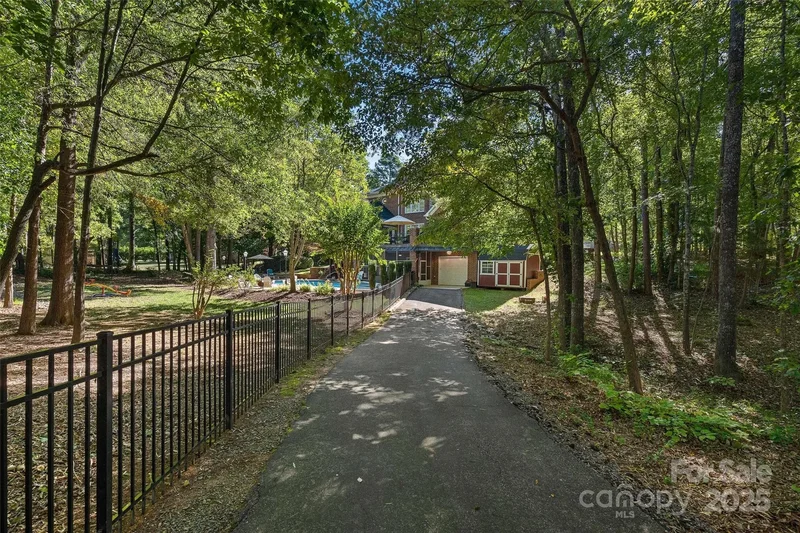 1317 Longleaf Court, Matthews, NC 28104, Weddington, North Carolina, United States. - Photo 46