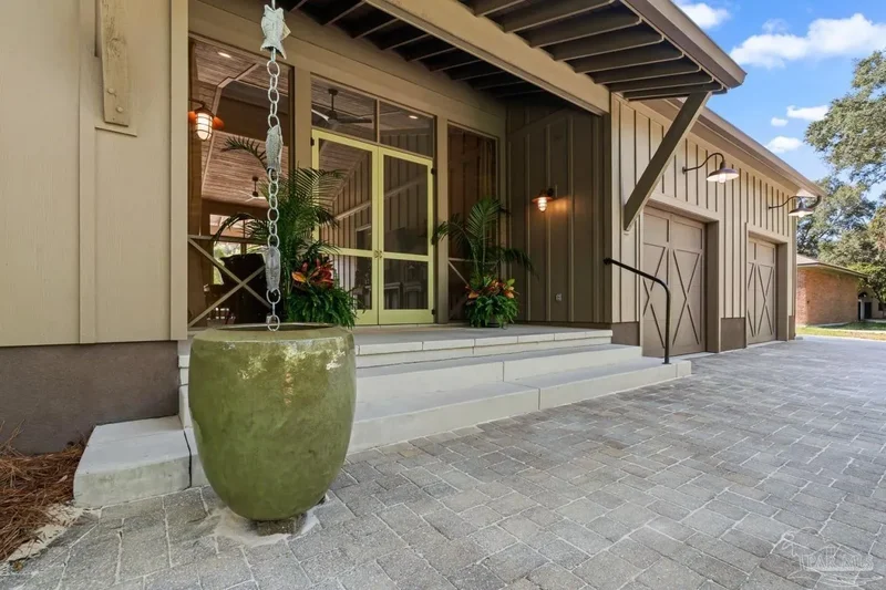 2369 W Bayshore Rd, Gulf Breeze, FL, 32563, USA, Gulf Breeze, Florida, United States. - Photo 5