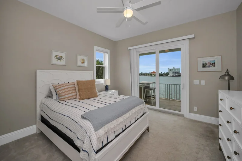 339 55th Ave, St Pete Beach, FL 33706, St. Pete Beach, Florida, United States. - Photo 31