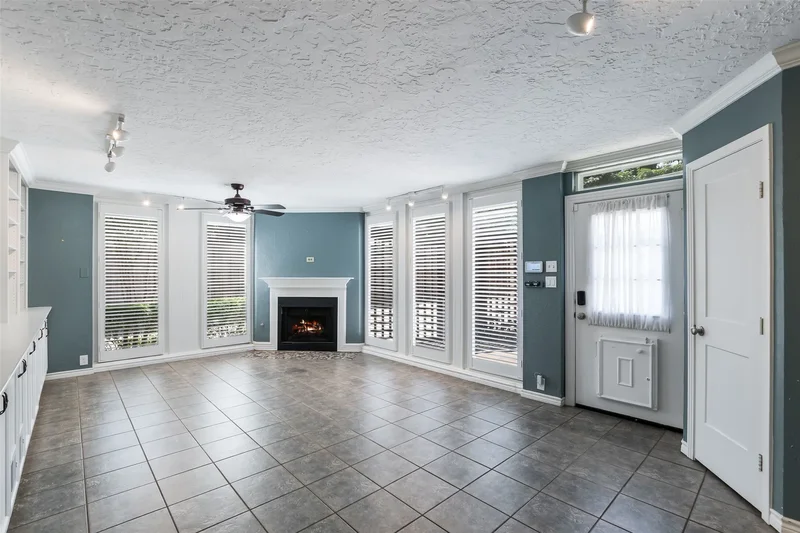 1215 N Oak Cliff Boulevard, Dallas, TX 75208, Dallas, Texas, United States. - Photo 4