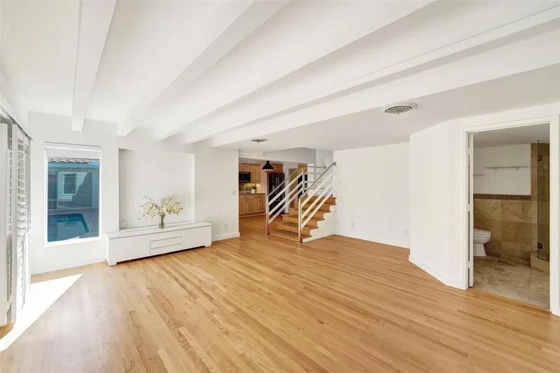 2601 NE 37th St, Fort Lauderdale, Florida, United States. - Photo 32