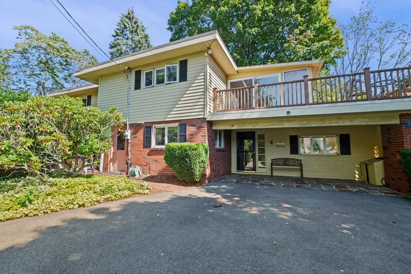 37 Peach Highlands , Marblehead, MA 01945, Marblehead, Massachusetts, United States. - Photo 33