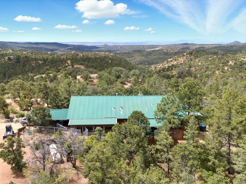 125 Apache Canyon Trail, Santa Fe, NM 87505, Santa Fe, New Mexico, United States. - Photo 38