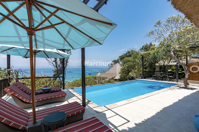 Successful Boutique Hotel For Sale Freehold/Leasehold Top Of Tamarind Bay, Nusa Lembongan.
