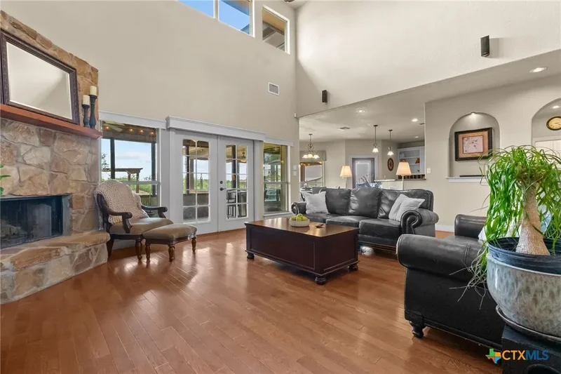 330 Ferryboat Lane, New Braunfels, Texas, United States. - Photo 3