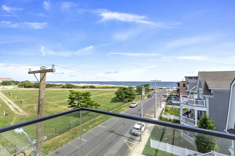 40 Seaview Avenue , A, Long Branch, NJ 07740, Long Branch, New Jersey, United States. - Photo 30