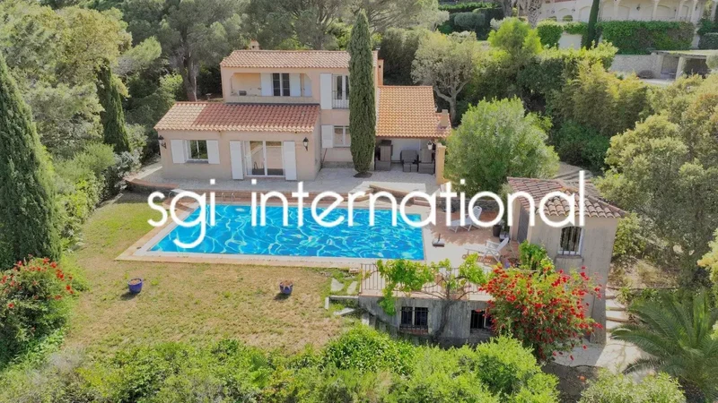 REF 2064: RAMATUELLE - PROJECT/LOT WITH SEA VIEW - BEACH ON FOOT