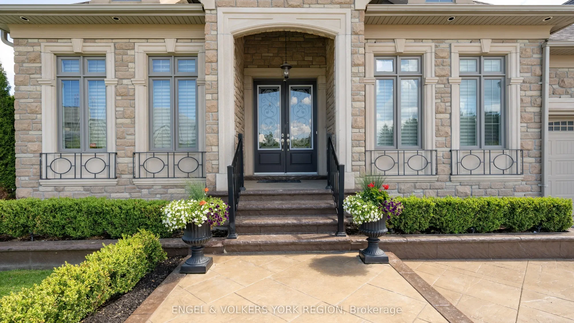 Gallery photo 10