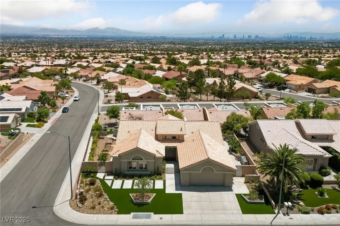 2616 Faiss Drive, Las Vegas, Nevada, United States. - Photo 52