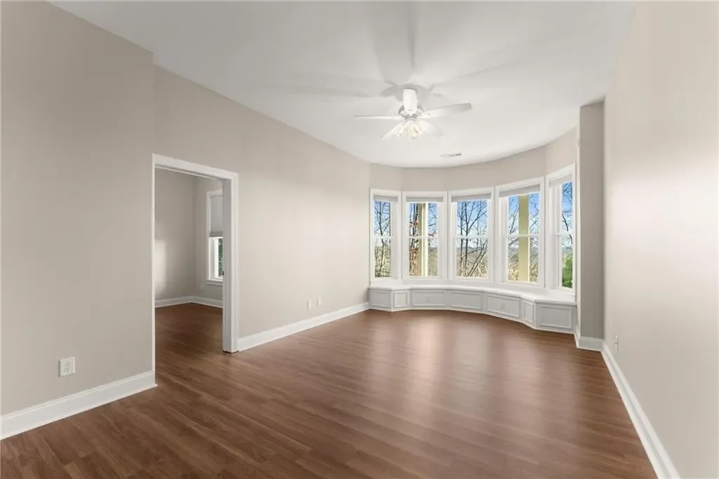 Gallery photo 2