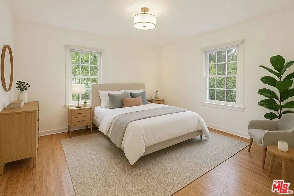 14235 Greenleaf Street, Los Angeles, California, United States. - Photo 9