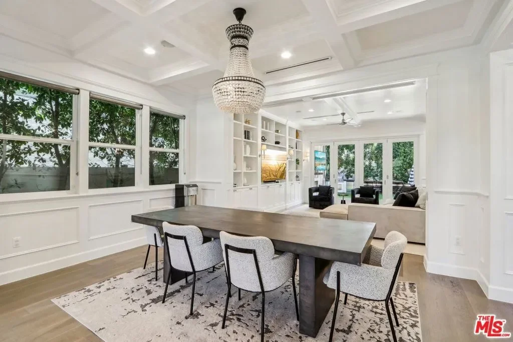 14000 Morrison Street, Los Angeles, California, United States. - Photo 30