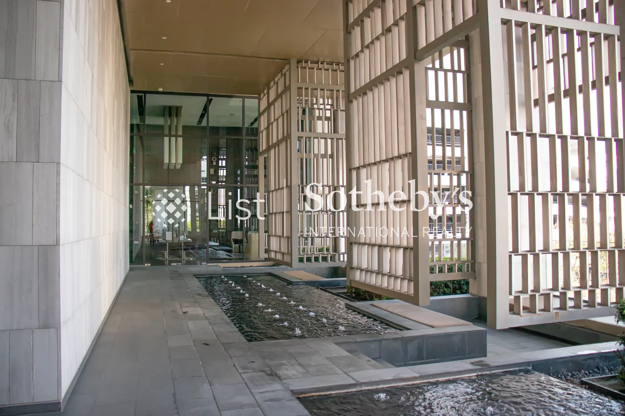 Gallery photo 6