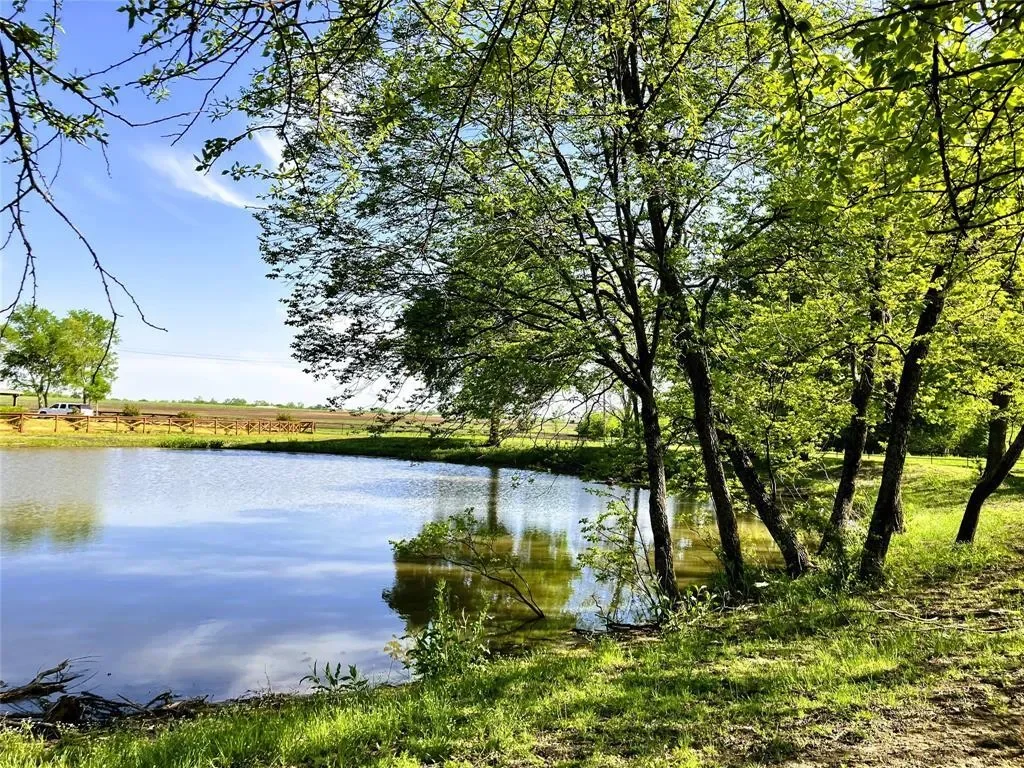 783 County Rd 4420, Whitewright, Texas, United States. - Photo 22