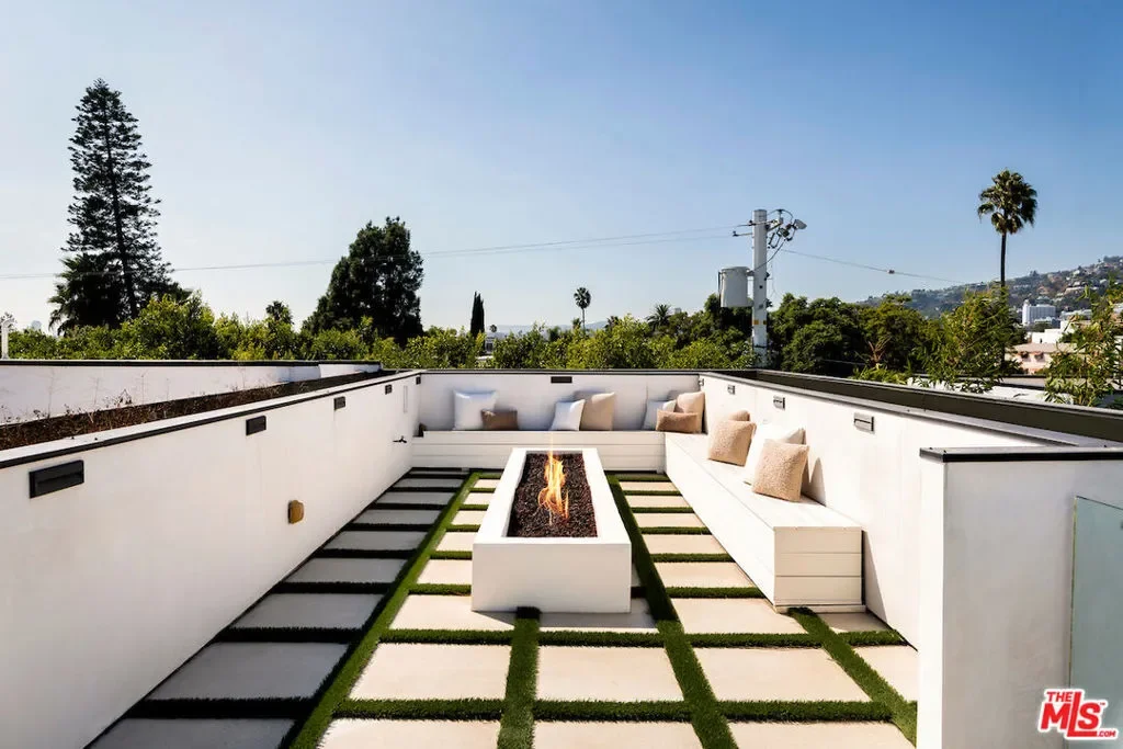 839 N Genesee Avenue, Los Angeles, California, United States. - Photo 27