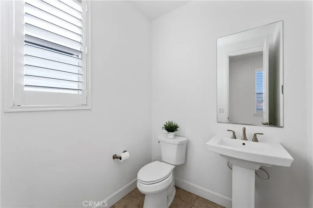 105 Shear, Irvine, California, United States. - Photo 24