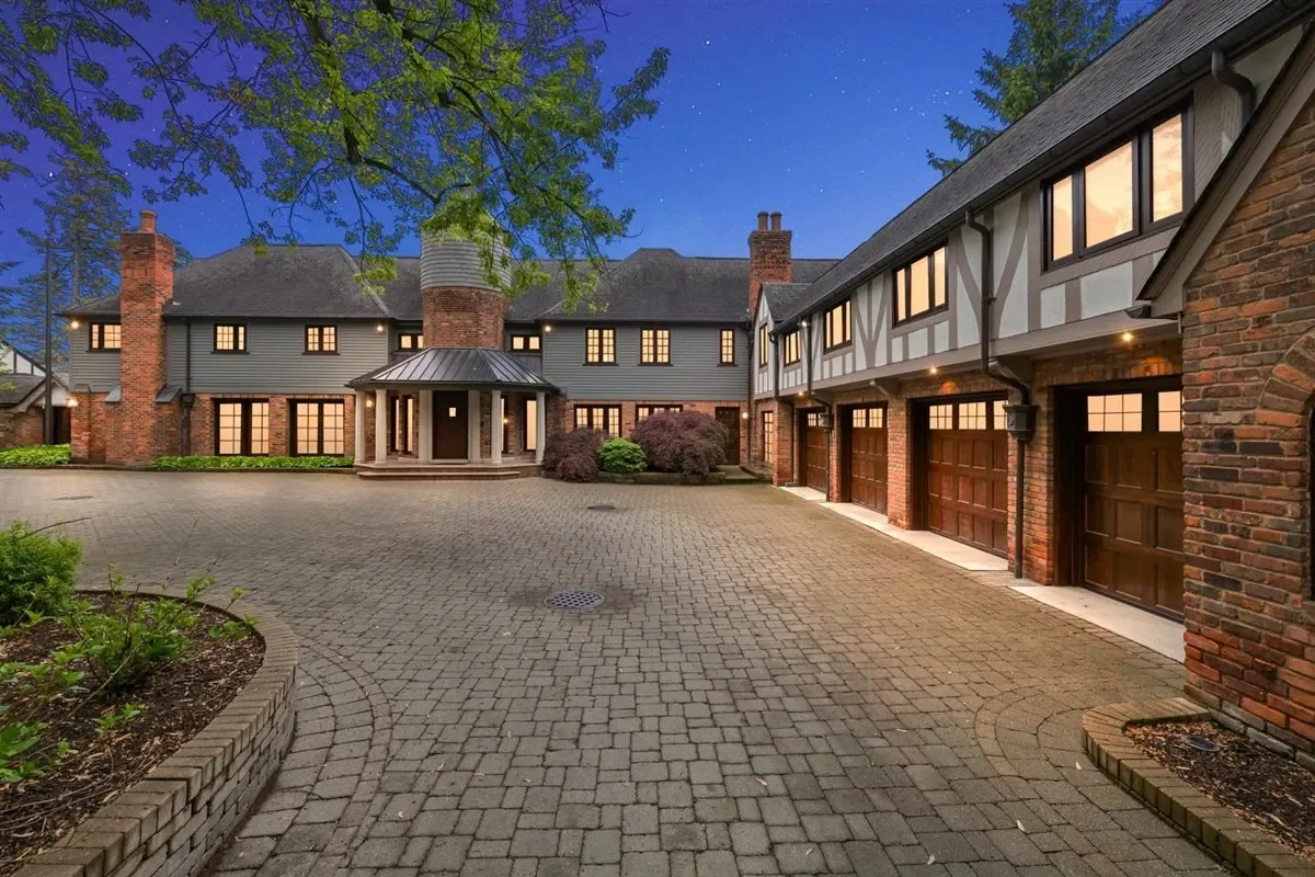 490 East Long Lake Road, Bloomfield Hills, Michigan, United States. - Photo 46
