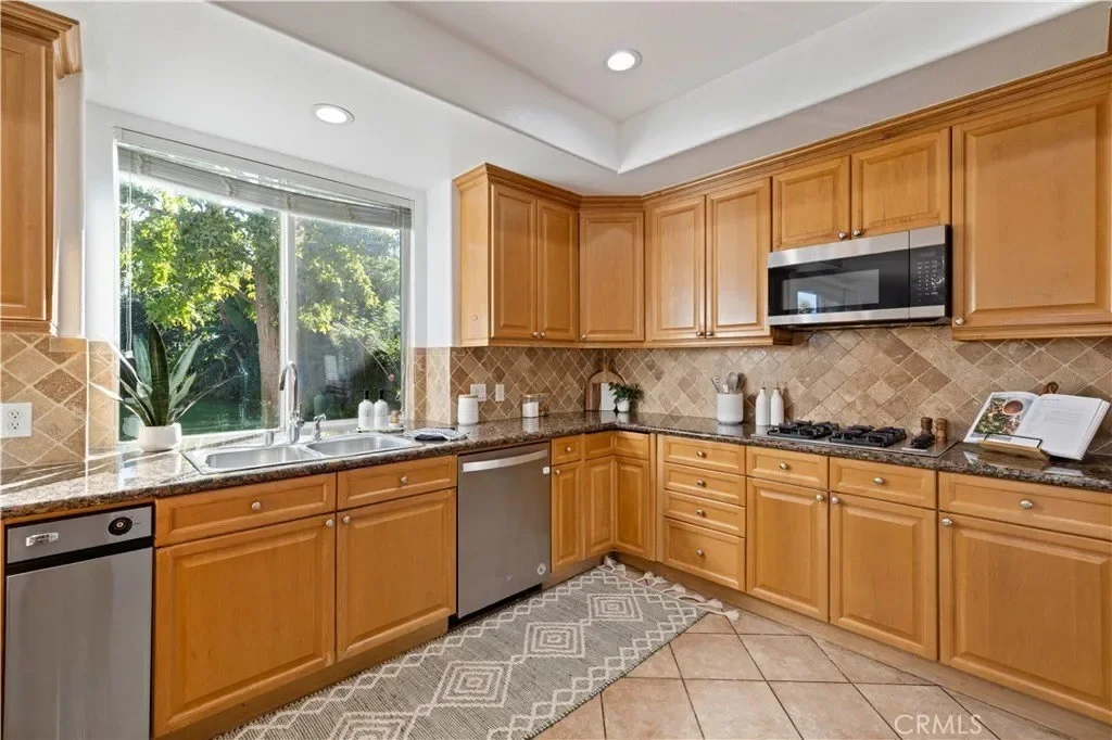 6324 Newcastle Ave, Encino, CA, 91316, USA, Los Angeles, California, United States. - Photo 42