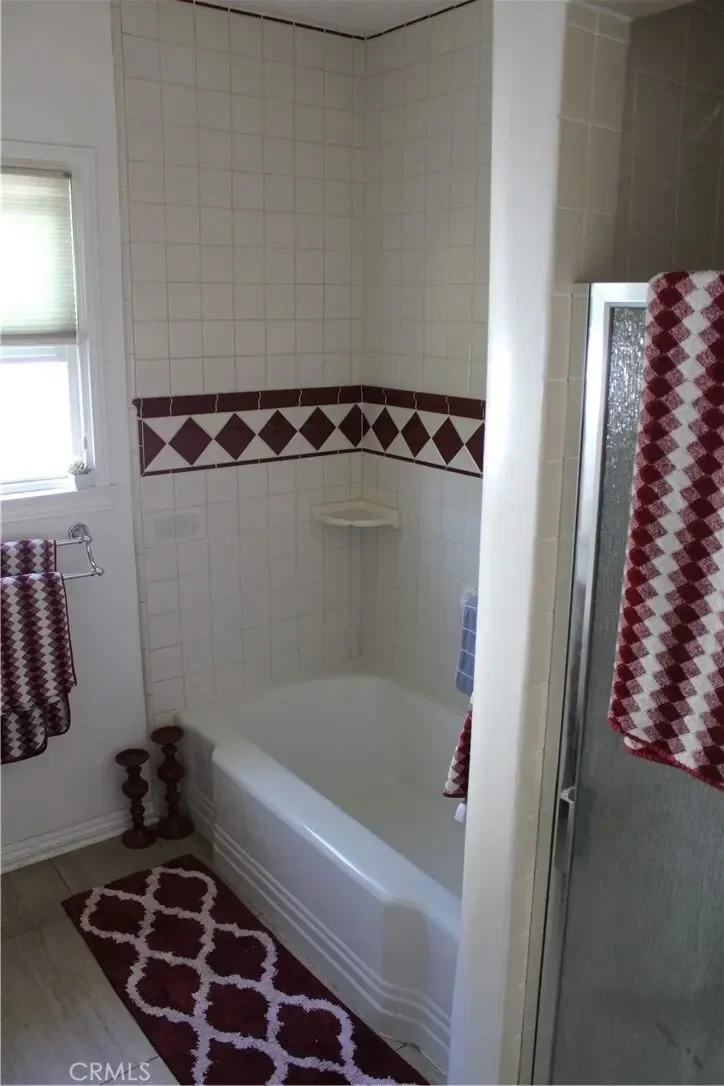210 N Naomi, Burbank, California, United States. - Photo 3