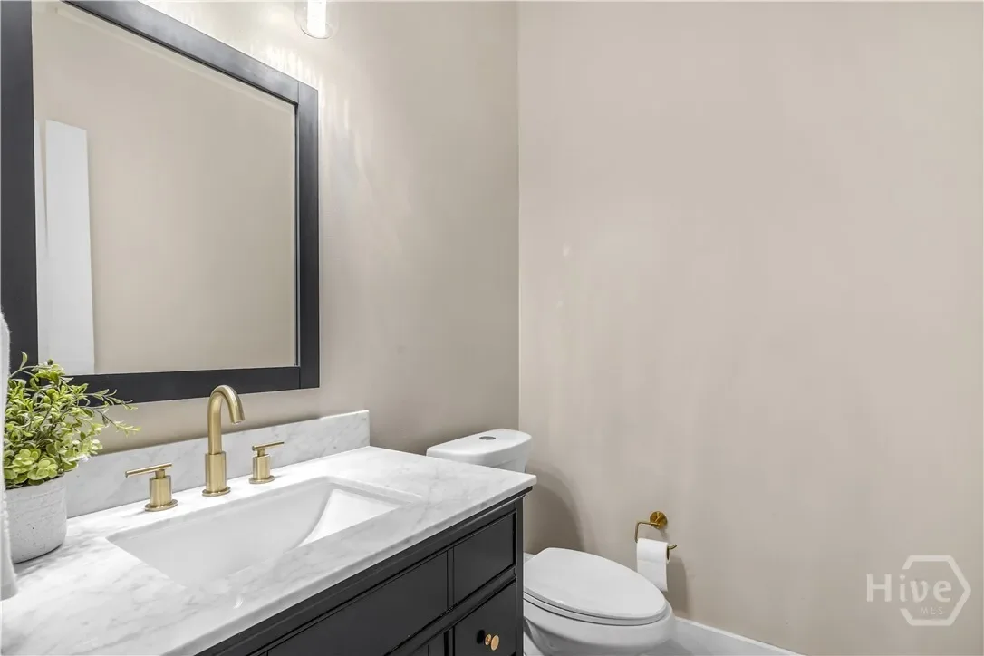 216 W Henry Street, Savannah, Georgia, United States. - Photo 23