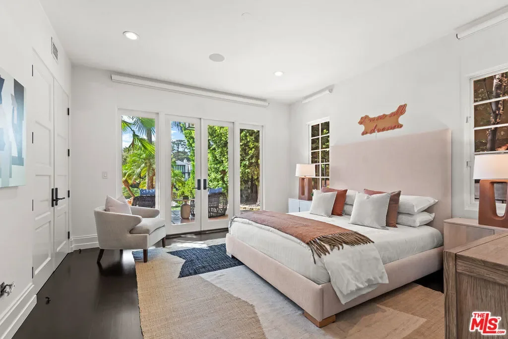 9928 Toluca Lake Avenue, Los Angeles, California, United States. - Photo 54