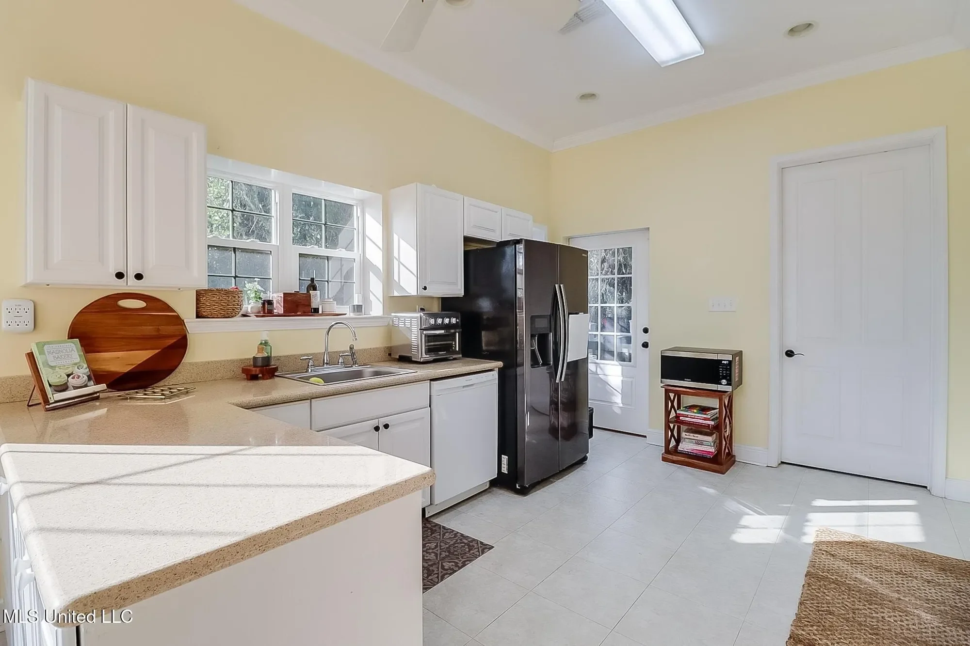 1006 Beach Boulevard, Biloxi, MS 39530, Biloxi, Mississippi, United States. - Photo 15