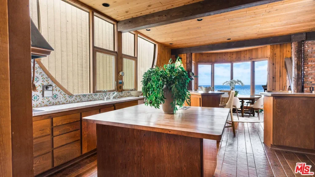 26902 Malibu Cove Colony Drive, Malibu, California, United States. - Photo 18
