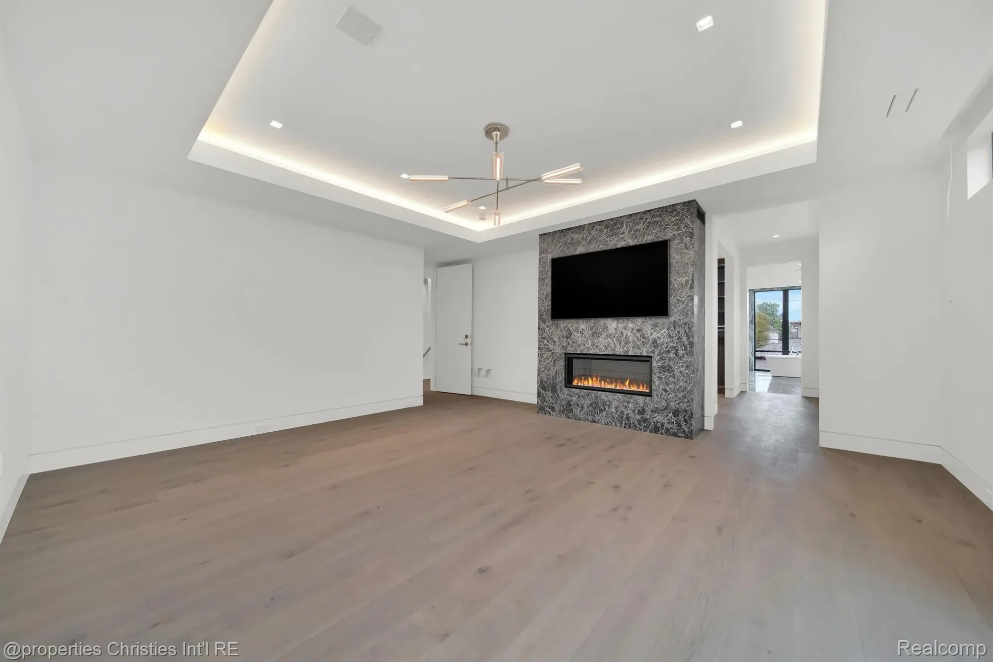 Gallery photo 8