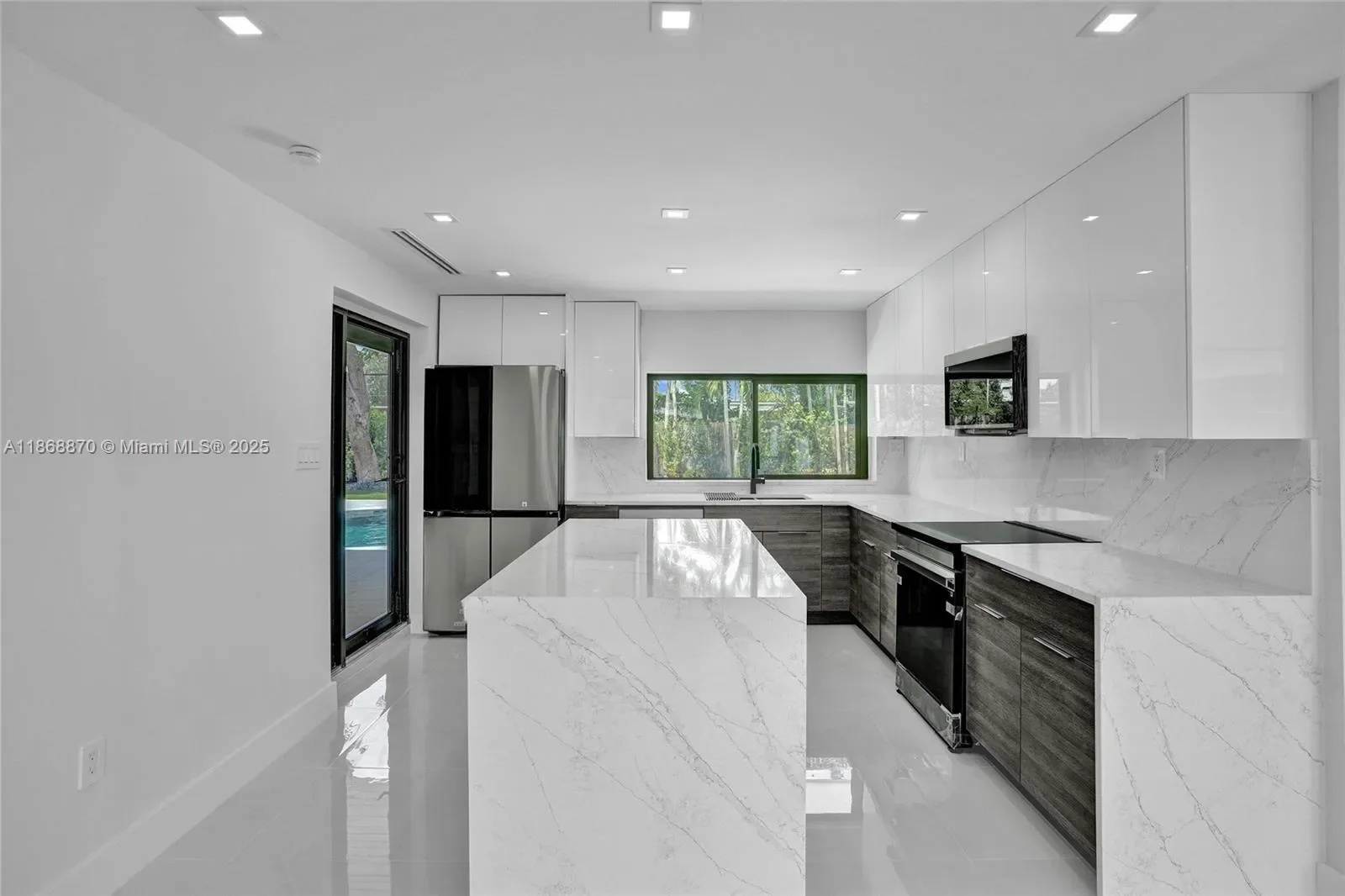 Gallery photo 10