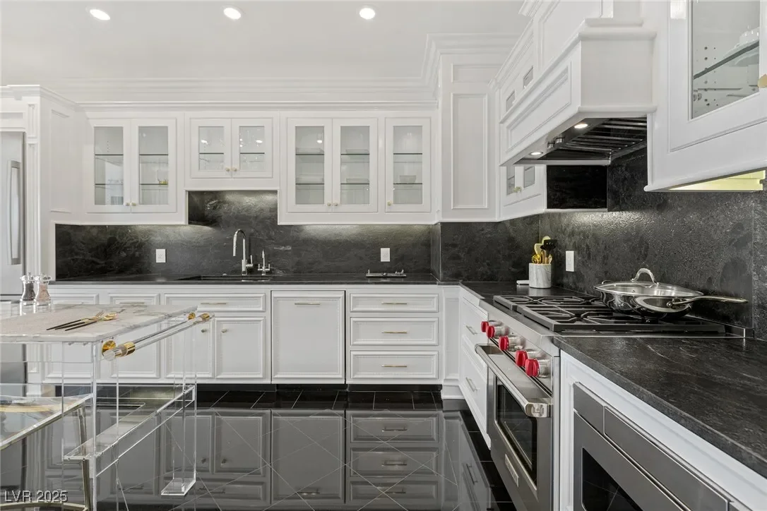 3750 S Las Vegas Boulevard 4202, Las Vegas, Nevada, United States. - Photo 9