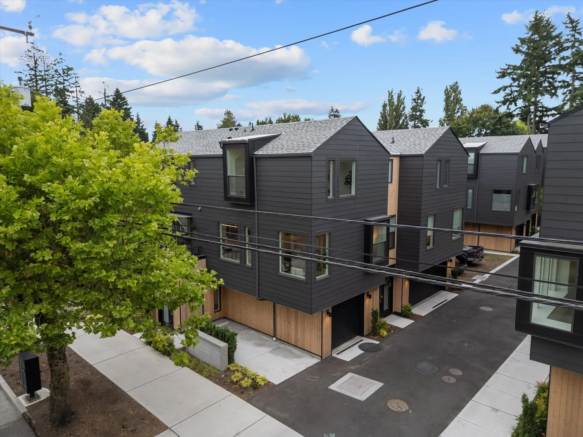 1327 N 185th St Unit #A , Shoreline, WA 98133, Seattle, Washington, United States. - Photo 35