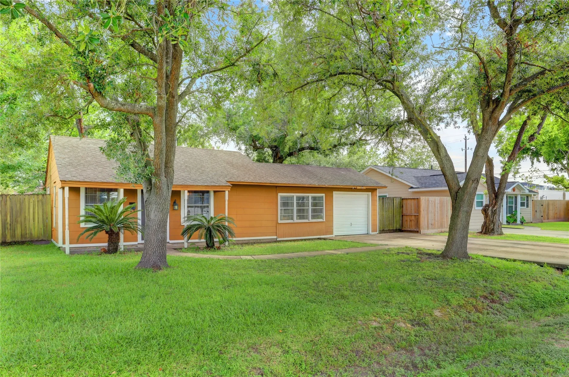 6625 Sivley Street, Houston, TX 77055, Houston, Texas, United States. - Photo 6