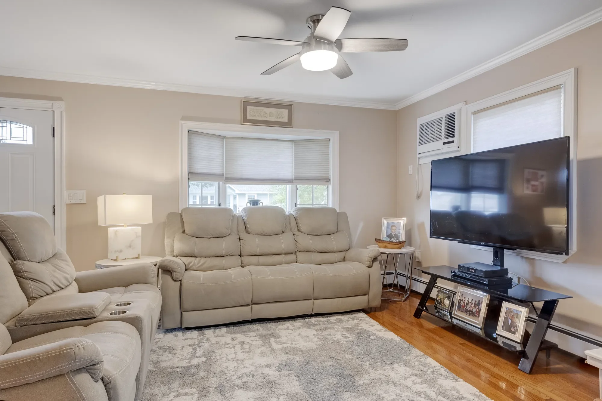 296 Jerome Avenue , Carle Place, NY 11514, Carle Place, New York, United States. - Photo 2