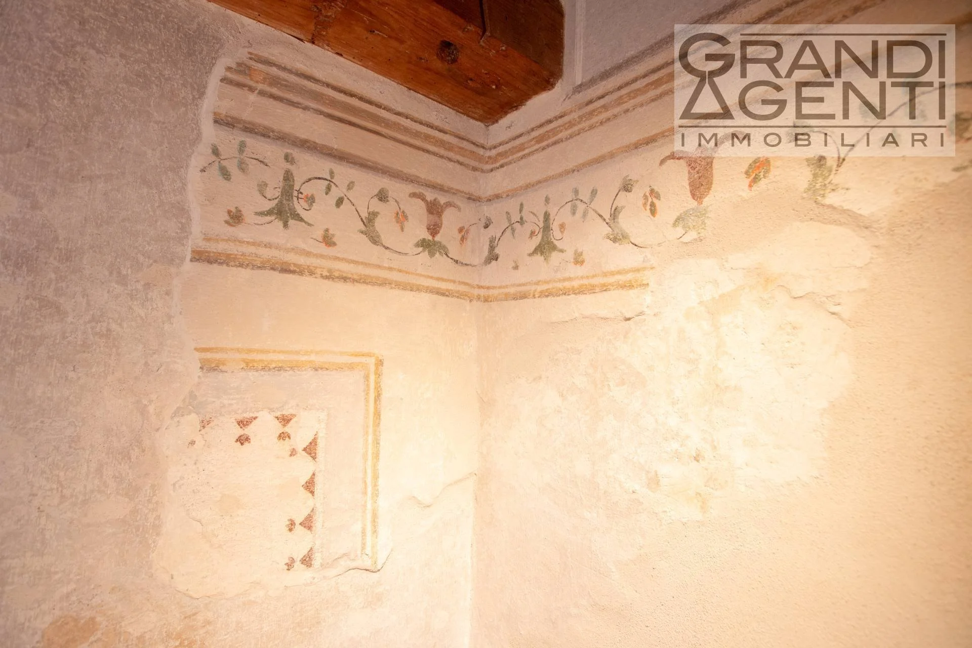 Vicolo Chiodo 8, Verona, Veneto, Italy. - Photo 12