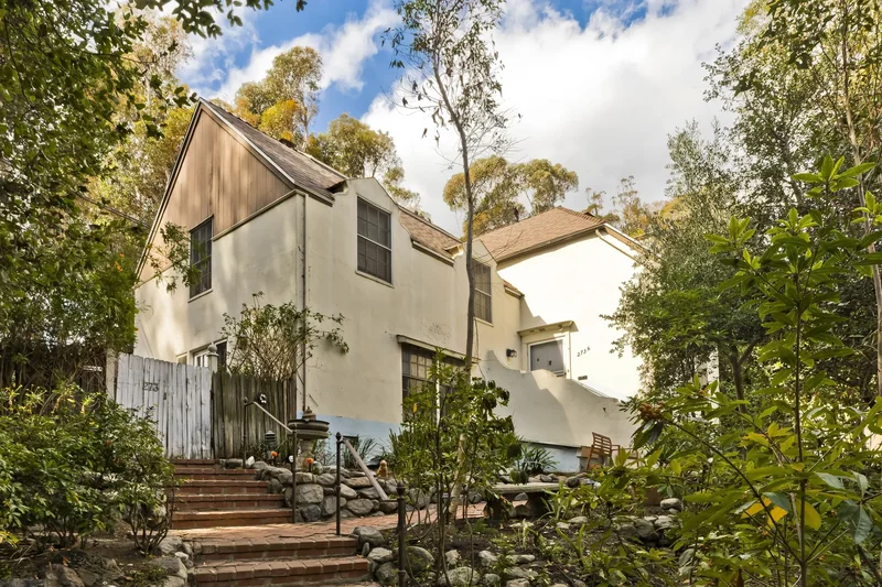 271 Beloit Avenue, Los Angeles, CA 90049, Los Angeles, California, United States. - Photo 19