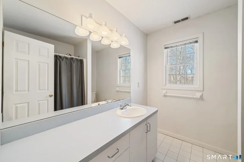 165 Garrigus Court, Wolcott, Connecticut, United States. - Photo 27