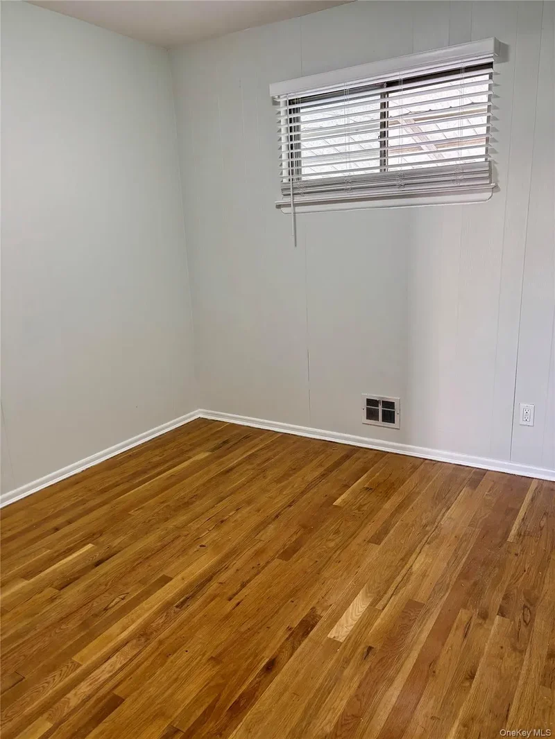1483 4th Street, West Babylon, NY 11704, West Babylon, New York, United States. - Photo 3