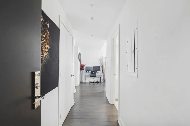 1050 Rue Drummond 2806, Montréal, Quebec, Canada. - Photo 37