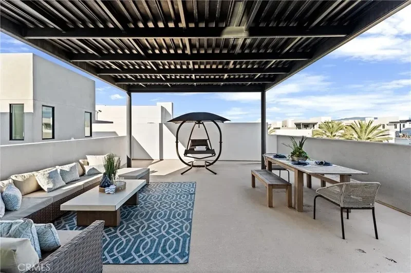 419 Transport, Tustin, California, United States. - Photo 38