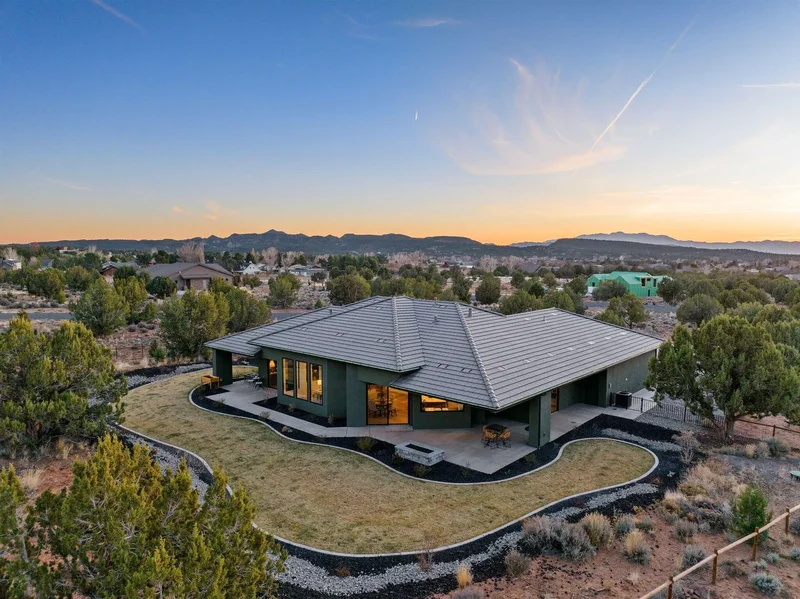 178 PEREGRINE CIR, Dammeron Valley, Utah, United States. - Photo 7