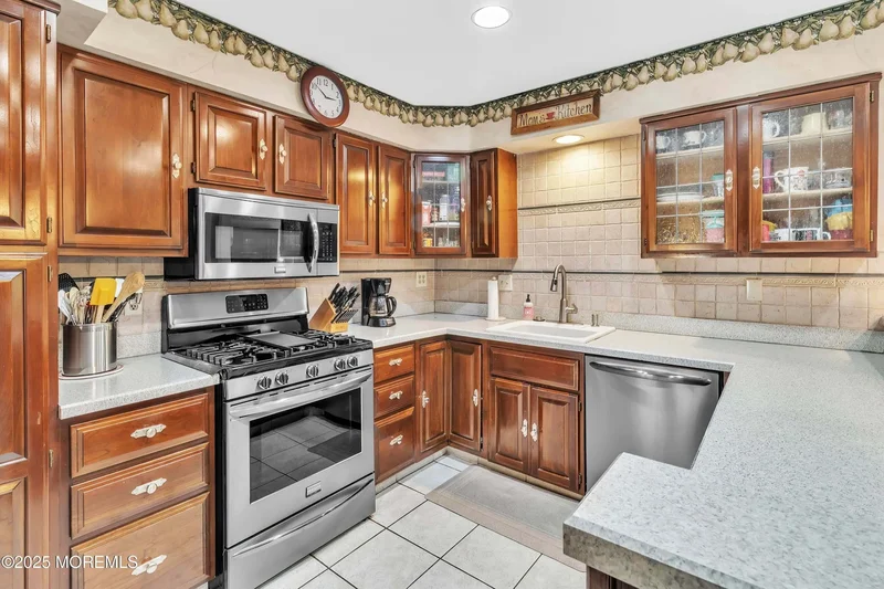 2410 Mark Place, Point Pleasant, NJ 08742, Point Pleasant Beach, New Jersey, United States. - Photo 15