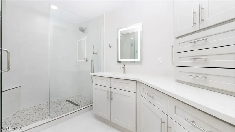 8487 Abbington Circle 1121, Naples, Florida, United States. - Photo 13