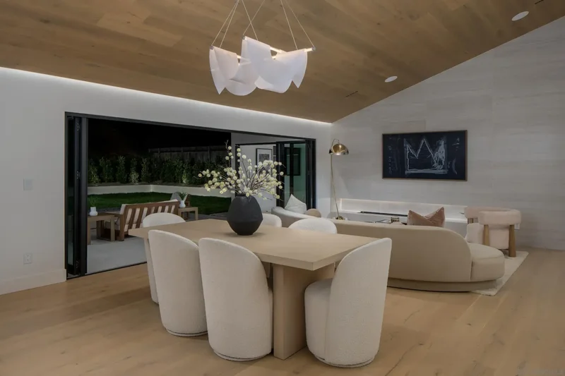 5826 Soledad Mountain Rd, La Jolla, CA 92037, San Diego, California, United States. - Photo 27